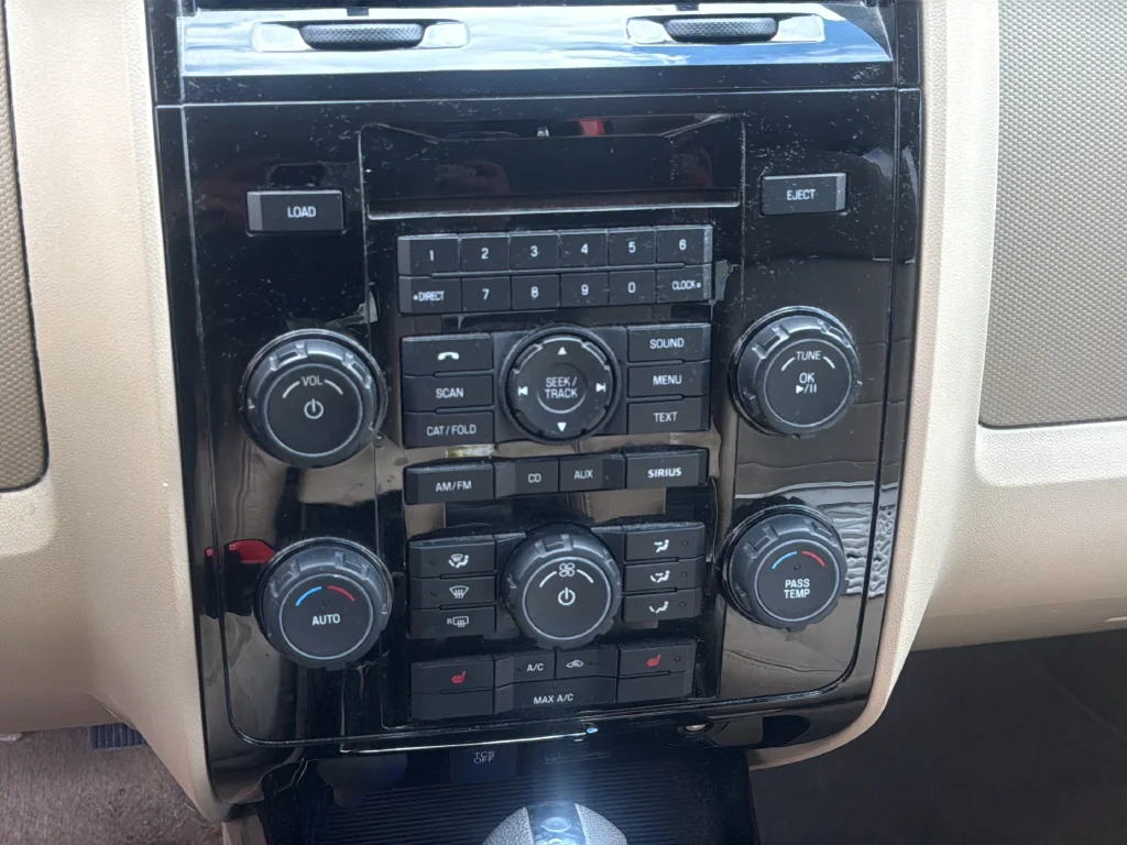 Used 2012 Blue Ford Limited image 11