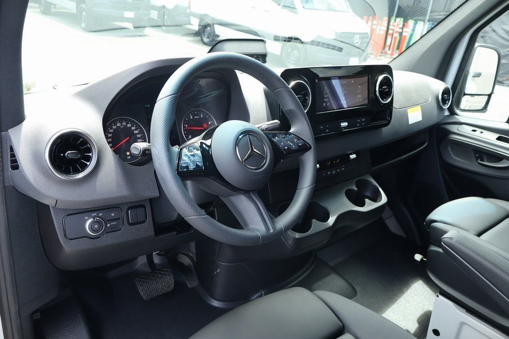 New 2026 Arctic White Mercedes-Benz Cargo 144 WB image 3