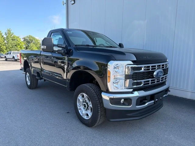 2026 Ford Super Duty F-350® XLT