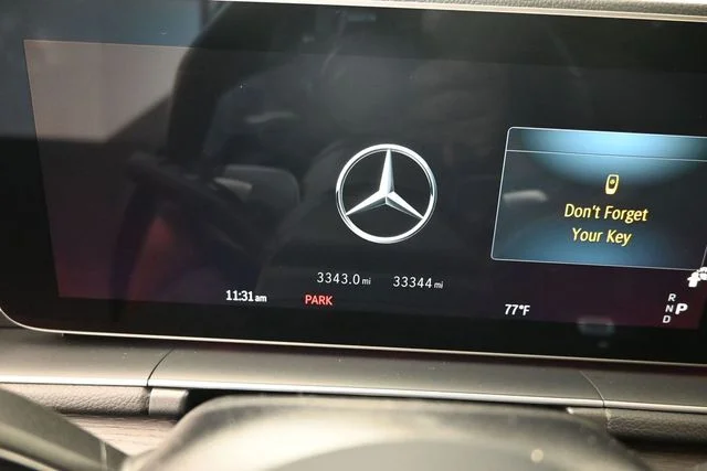 Used 2024  Mercedes-Benz GLE 580 image 11