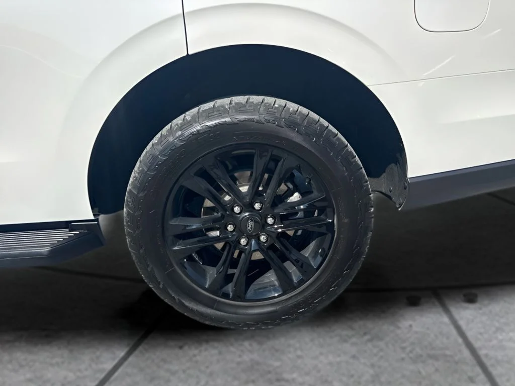 Used 2024 White Ford XLT image 25