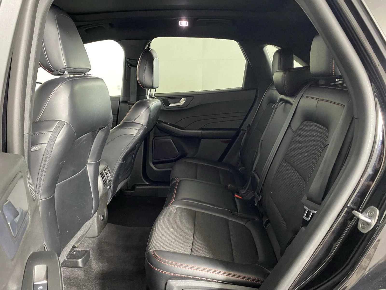 Used 2024 Agate Black Ford ST-Line Select image 26