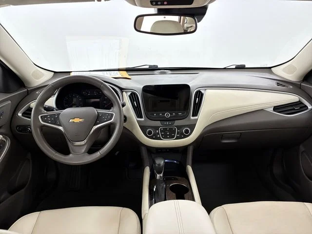 Used 2022 Gray Chevrolet LT image 20