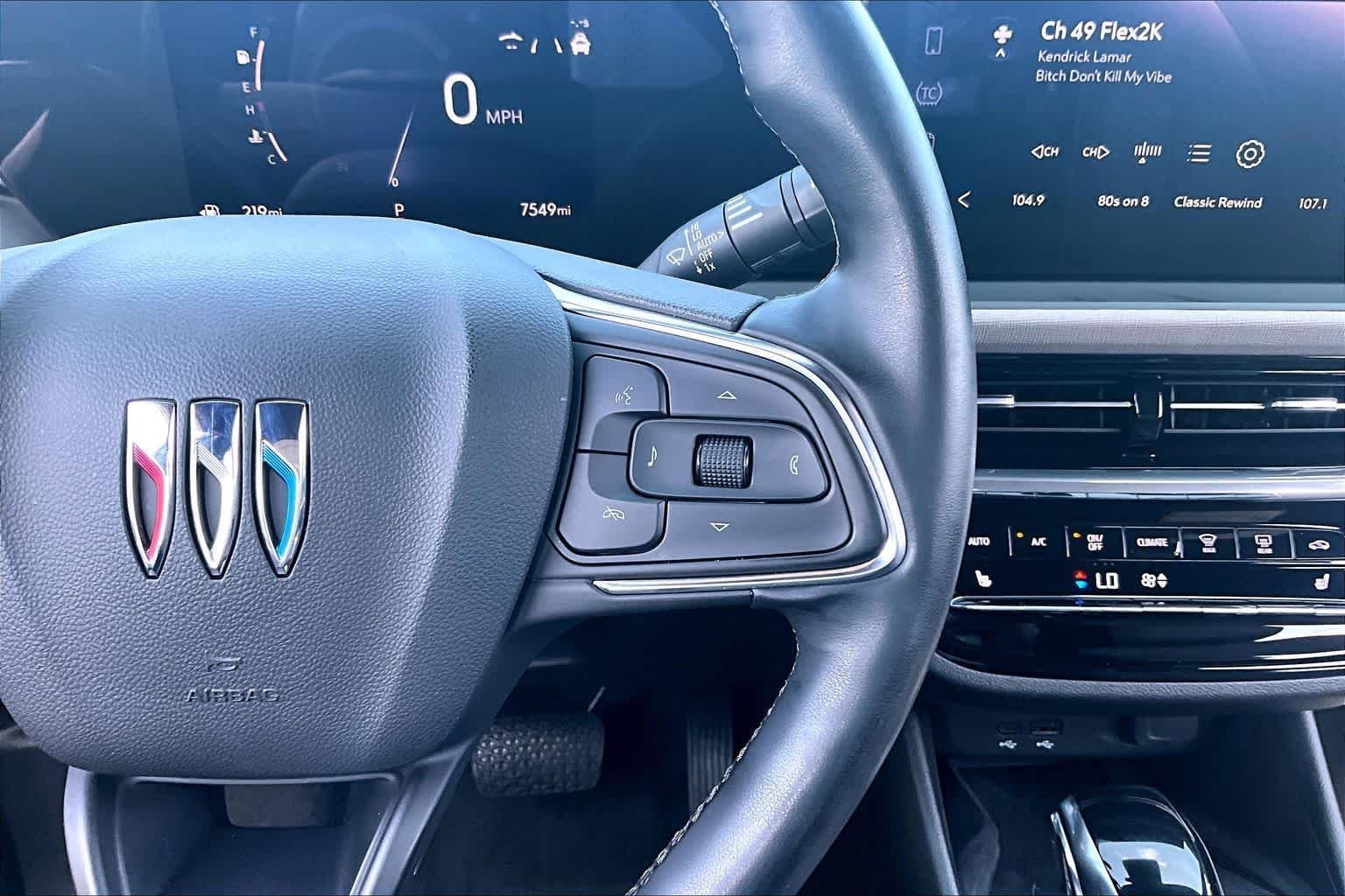 Used 2025 Moonstone Gray Metallic Buick Avenir image 25