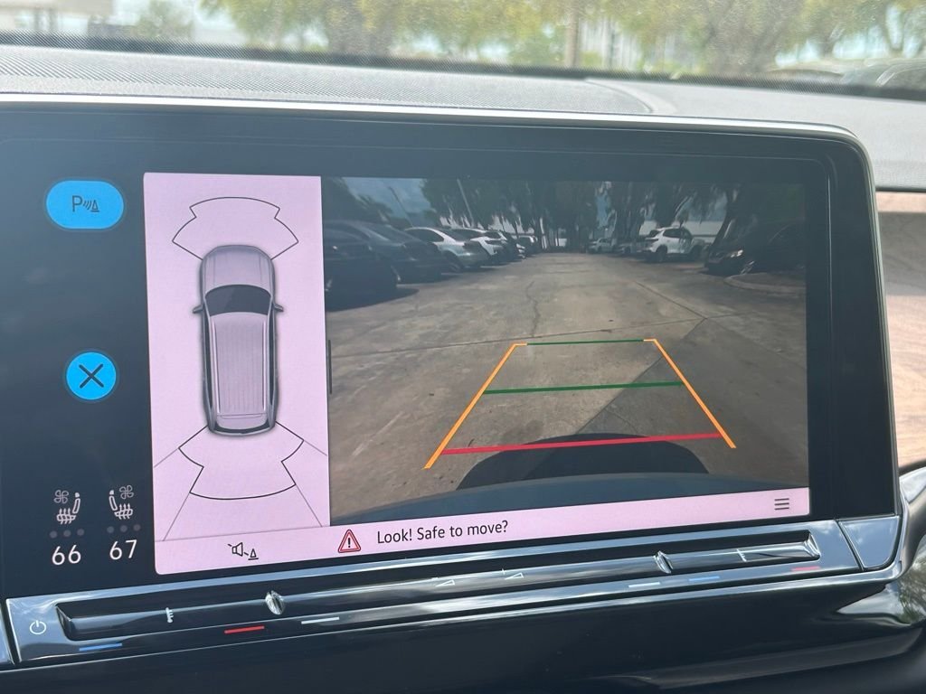 New 2026 White/off-white Volkswagen 2.0T SE w/Technology image 18