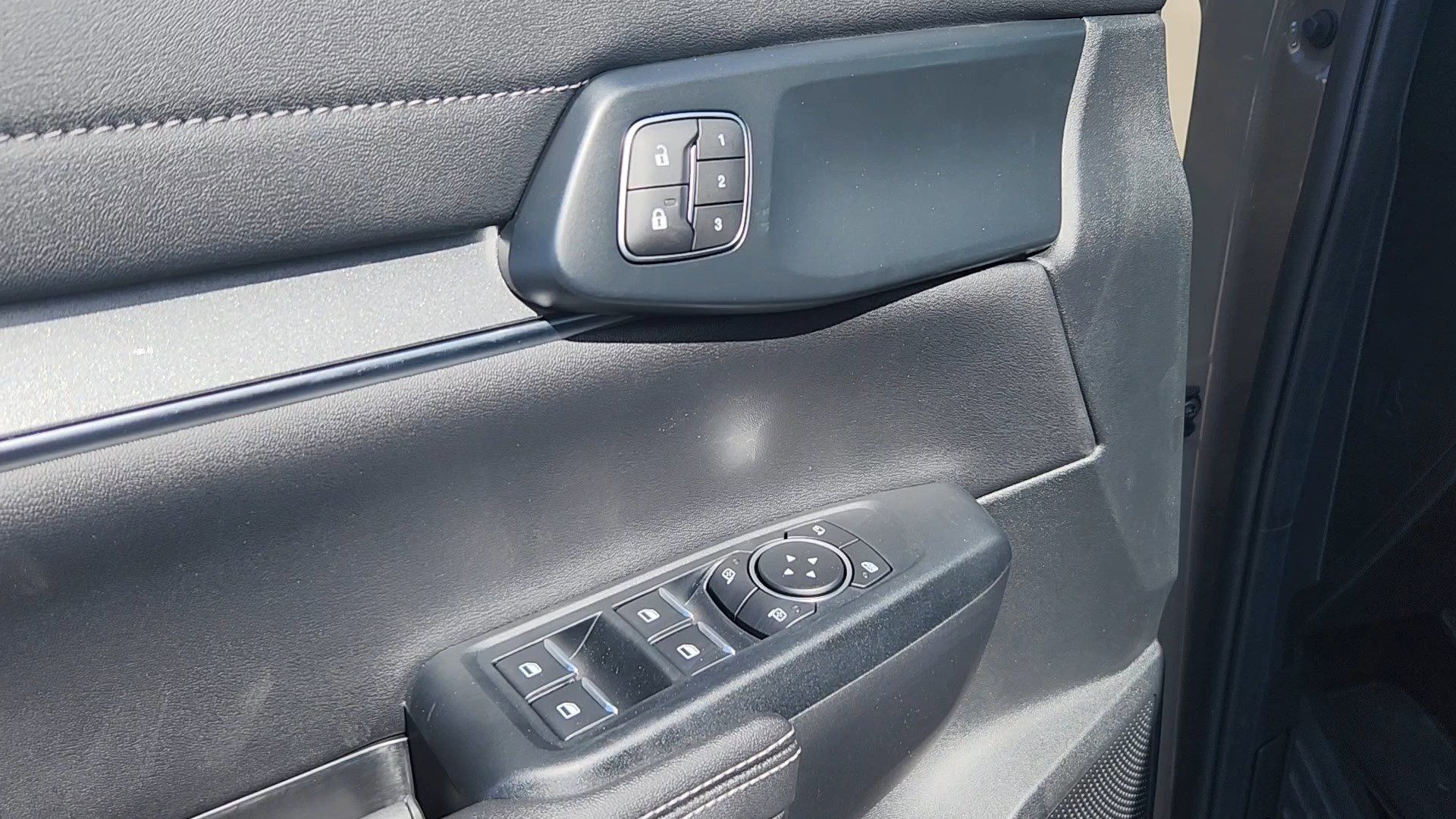 2025 Ford Ranger Lariat - Photo 7
