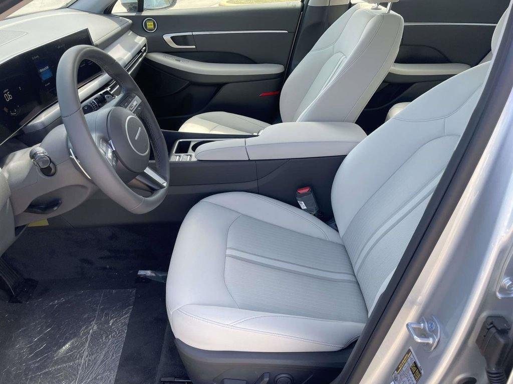 New 2026 Silver Hyundai SEL Sport image 35