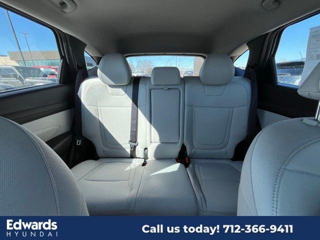 2025 Hyundai Tucson SE - Photo 19