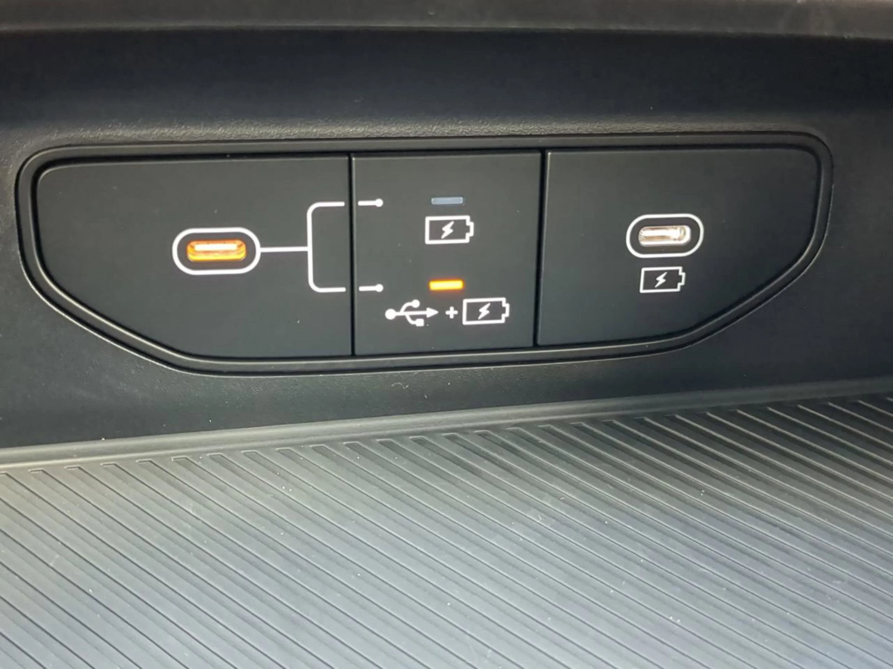 New 2026 Fusion Black Kia LX image 22