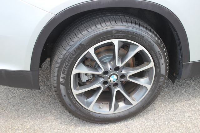 Used 2018 Silver BMW xDrive35i image 41