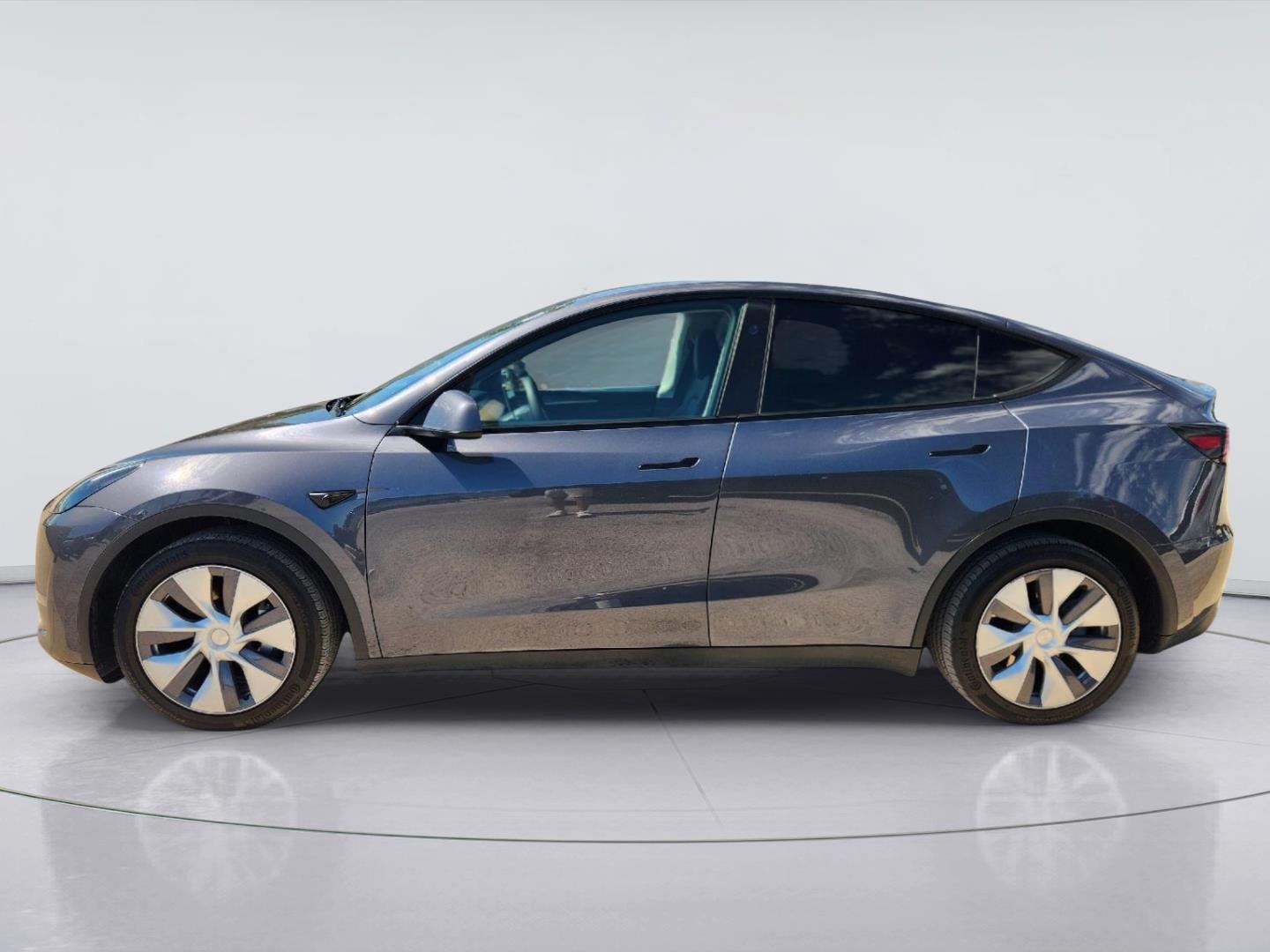 Used 2023 Gray Tesla Long Range image 4