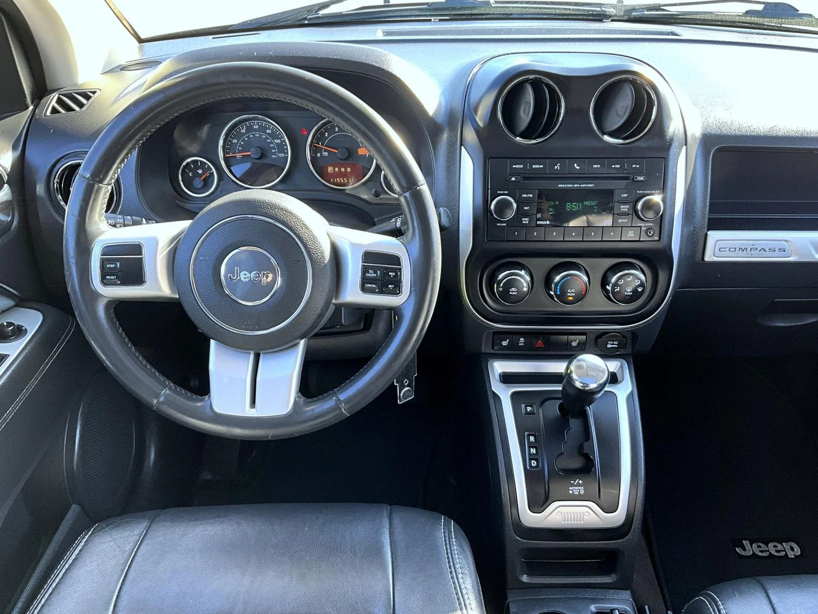 Used 2015 Black Jeep Altitude image 13