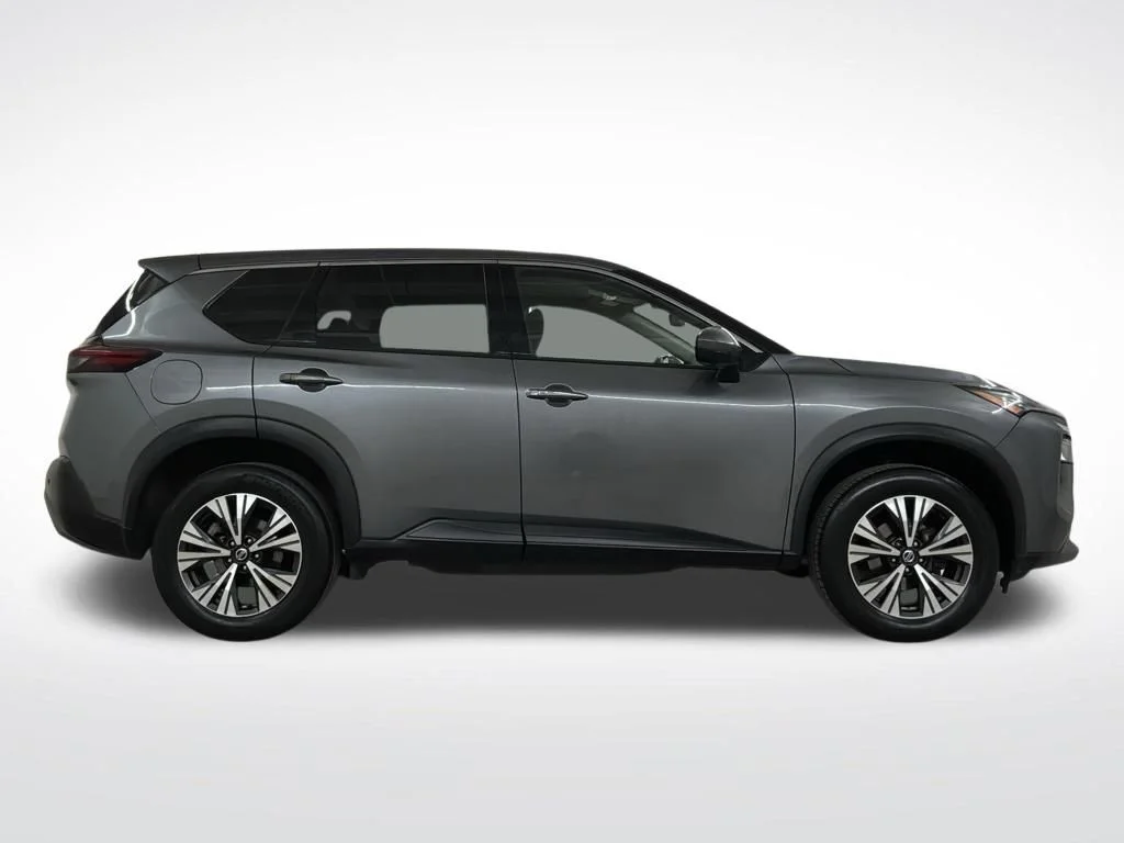 Used 2021 Gun Metallic Nissan SV image 28