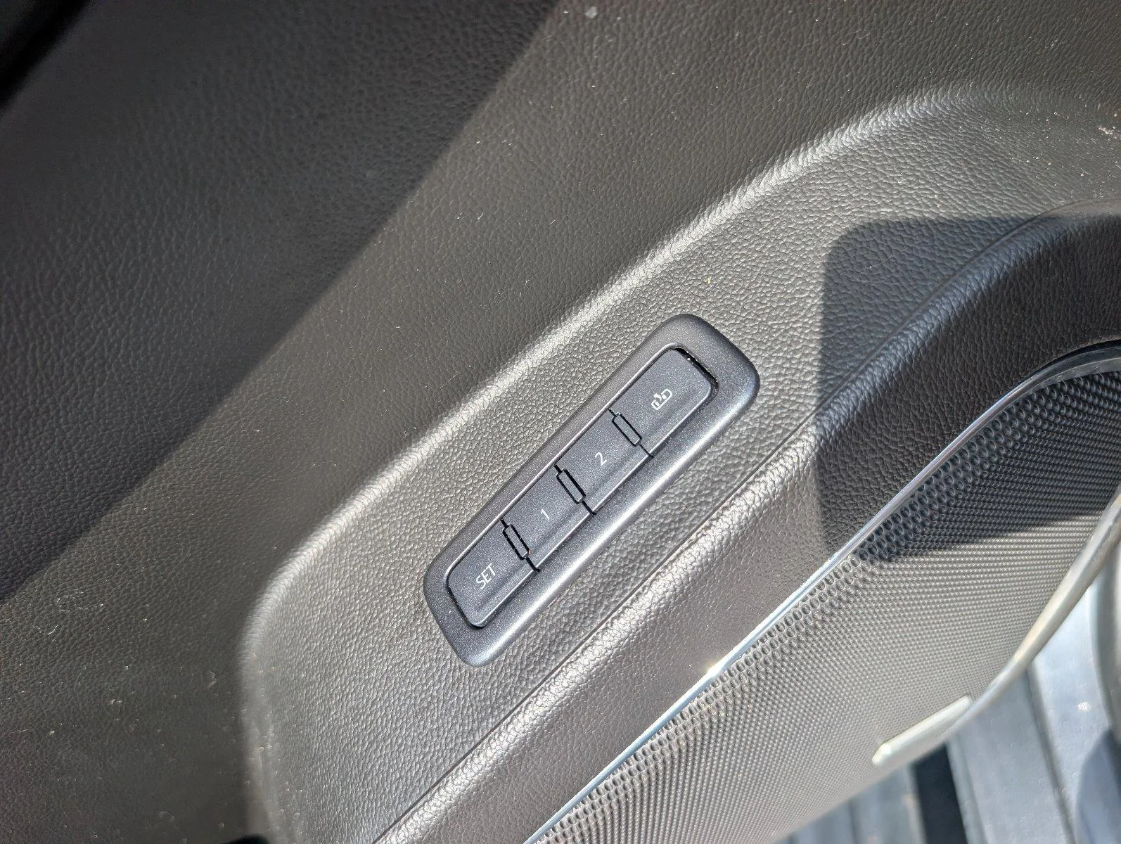 Used 2019 Satin Steel Metallic GMC Denali image 34