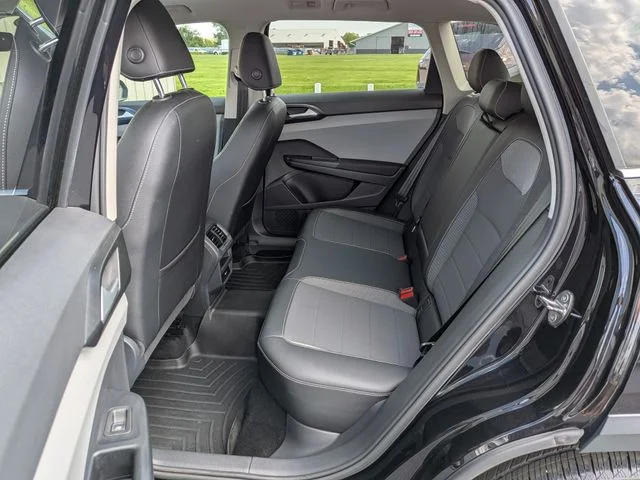 Used 2022 Gray Volkswagen 1.5T SE image 17