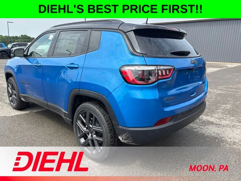 New 2026 Hydro Blue Pearl-Coat Exterior Paint Jeep Limited image 5