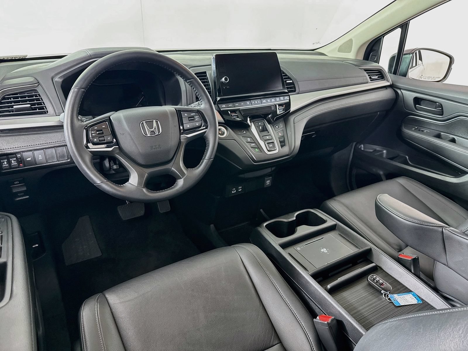 2025 Honda Odyssey EX-L - Photo 39