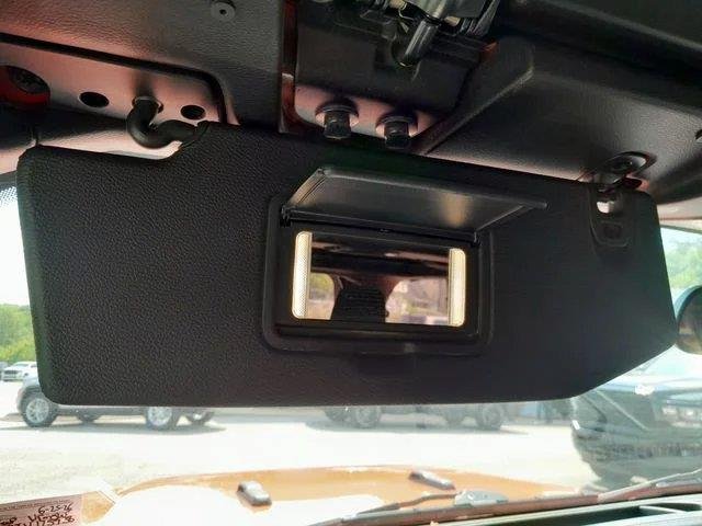 Used 2018  JEEP  image 33