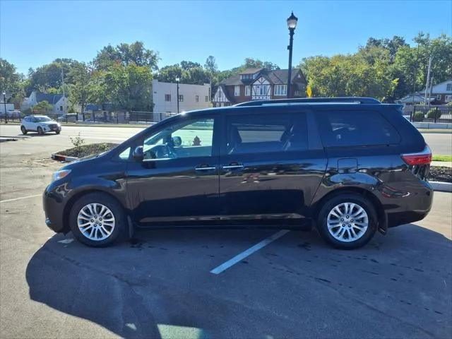 Certified Used 2017 Midnight Black Metallic Toyota XLE 8-Passenger image 60
