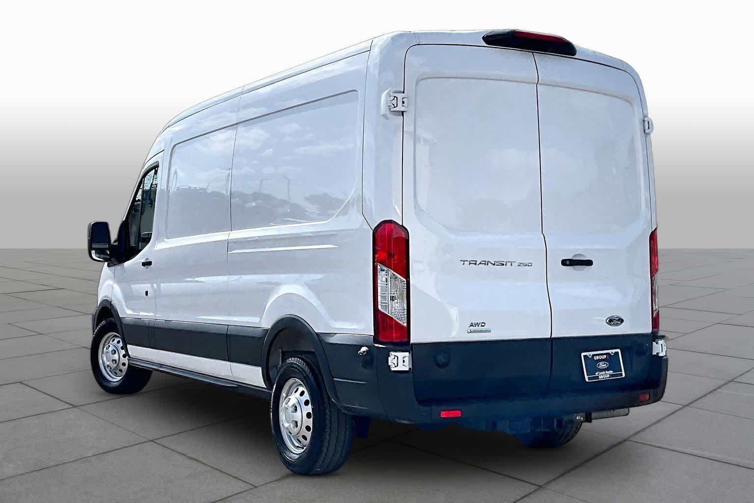 Used 2025 Oxford White Ford  image 6