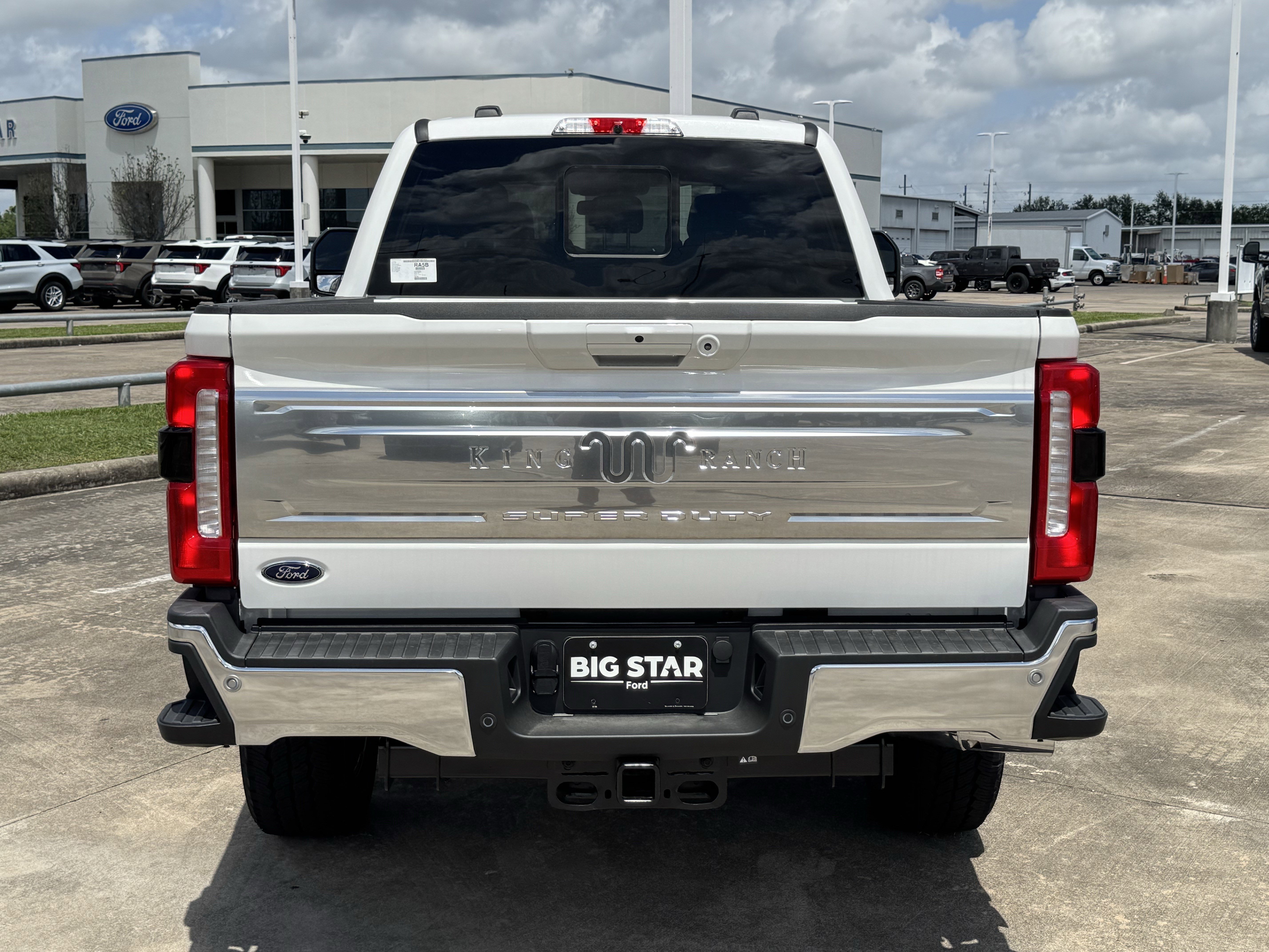 New 2026 Star White Metallic Tri-Coat Ford King Ranch image 8