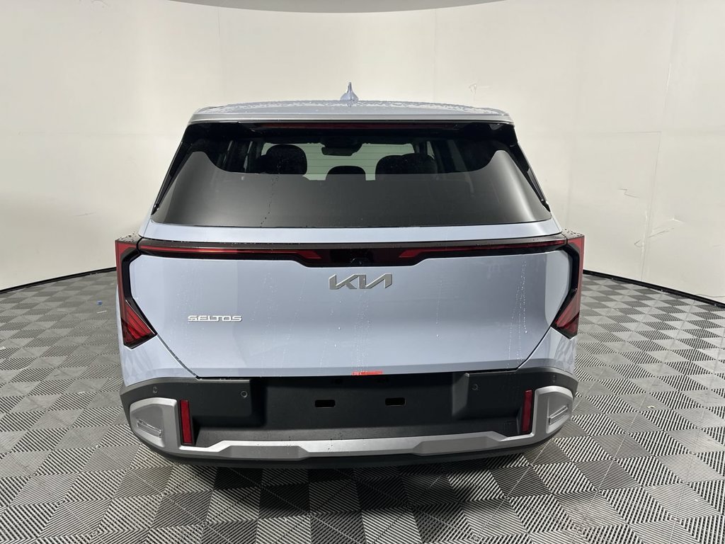 New 2027 Pale Gray Kia S image 20