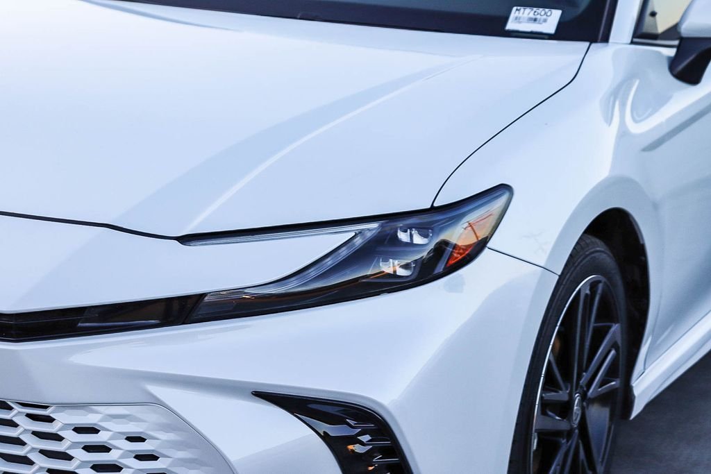 Used 2025 Pearl Toyota XSE image 5