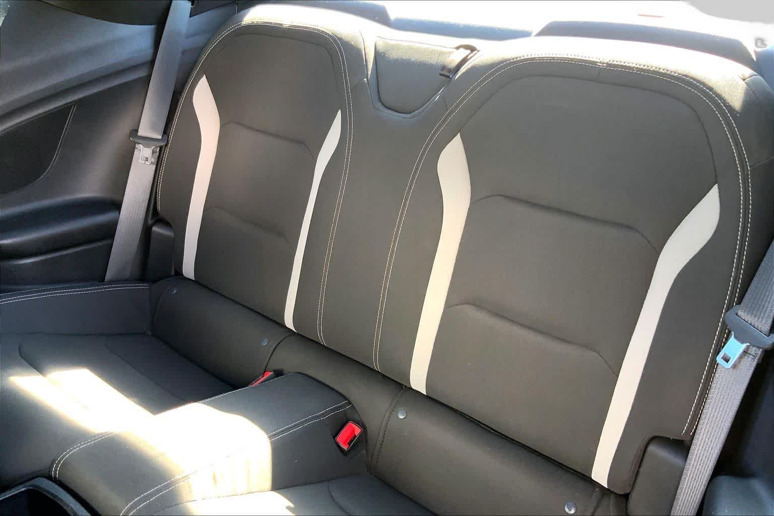 Used 2019 Shadow Gray Metallic Chevrolet 1LT image 17