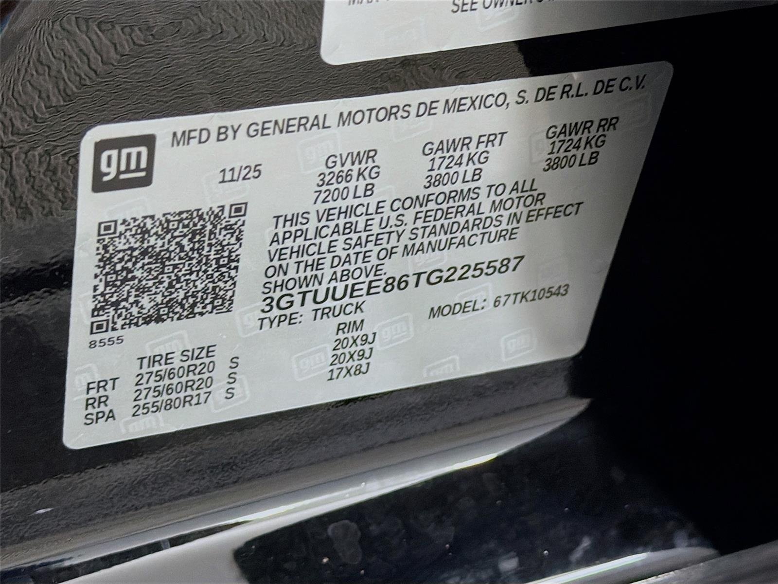 Used 2026 Onyx Black GMC AT4 image 31