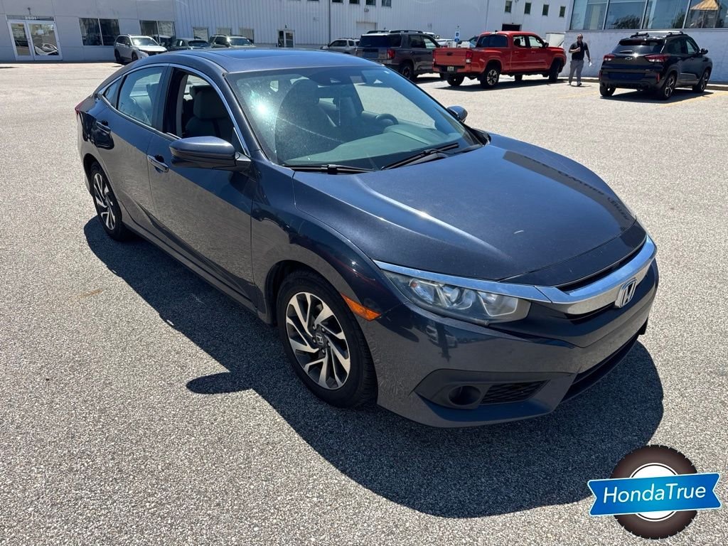 Used 2018  Honda EX image 3