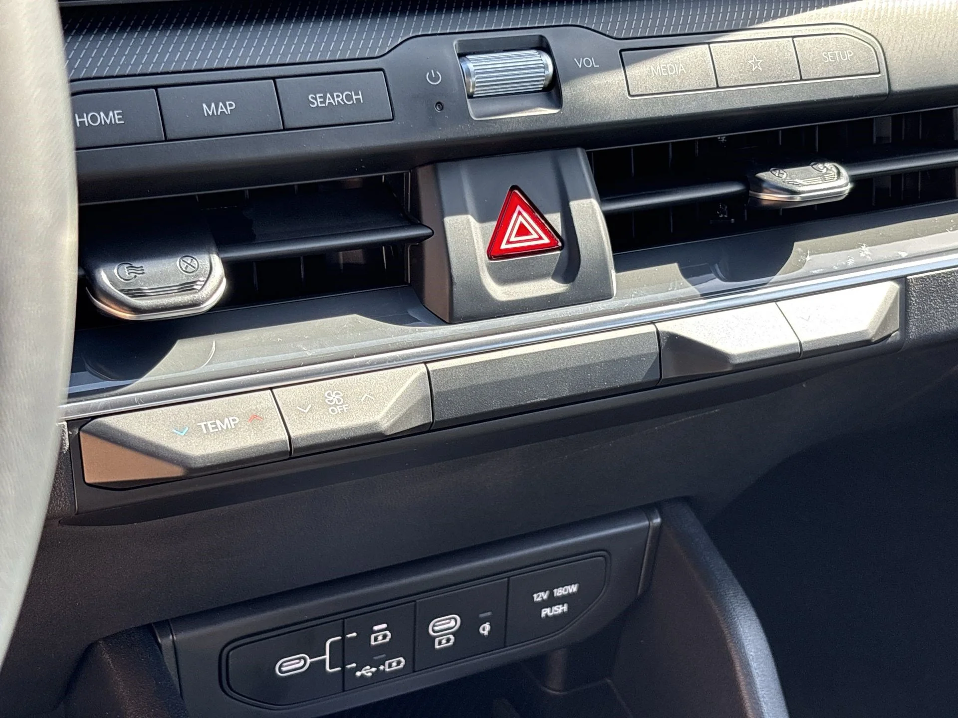 New 2026 Snow White Pearl Kia GT-Line image 18
