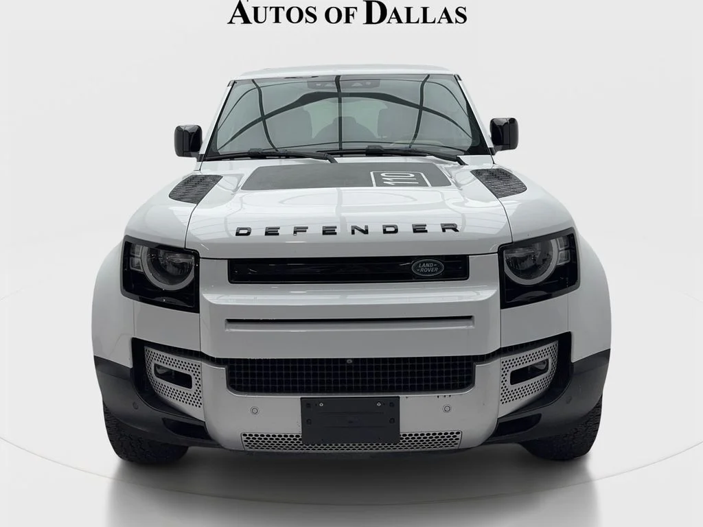 Used 2023 White Land Rover S image 4