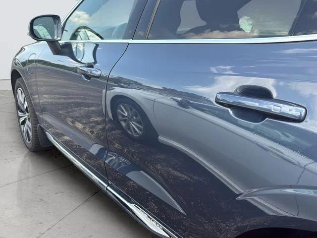 Certified Used 2022 Blue Volvo T8 Inscription image 9