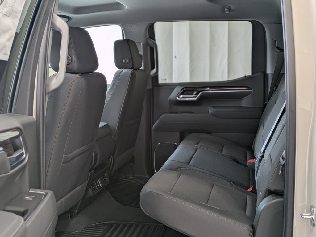 2026 GMC Sierra 1500 SLE - Photo 10