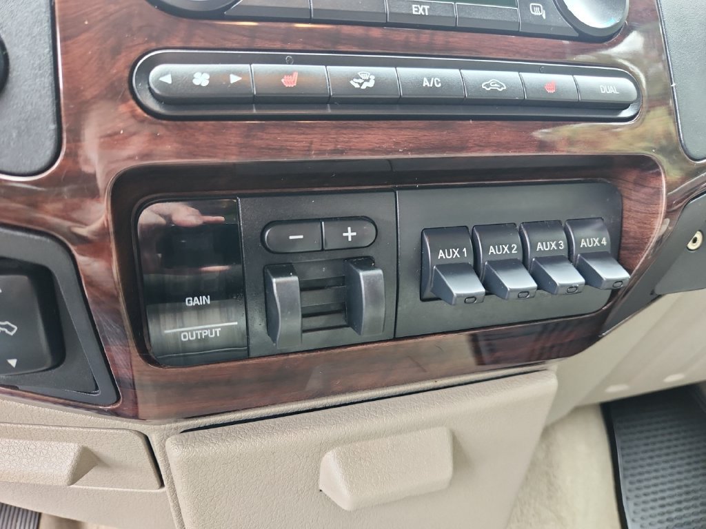 Used 2008  Ford XL image 29