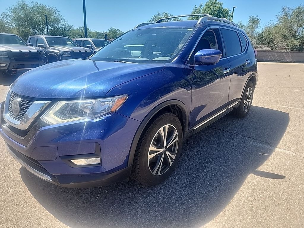 Used 2018 Blue Nissan SL image 1