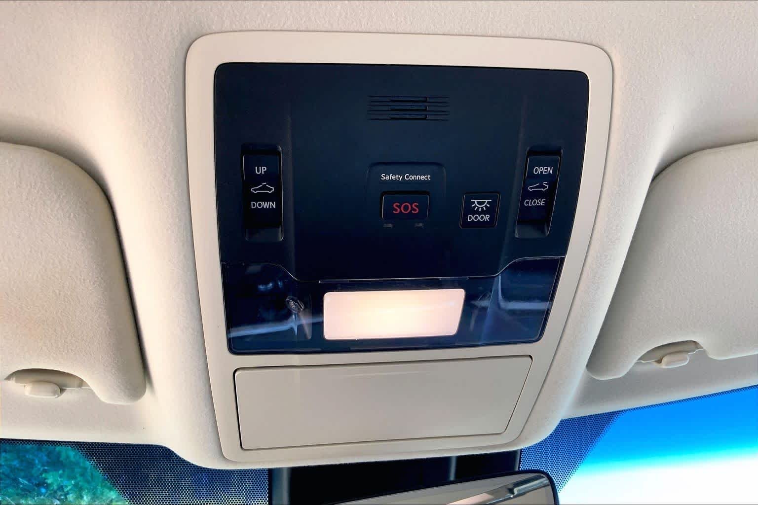 Used 2017 Eminent White Pearl Lexus  image 34