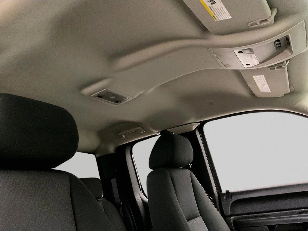 Used 2013 Black GMC SLE image 27