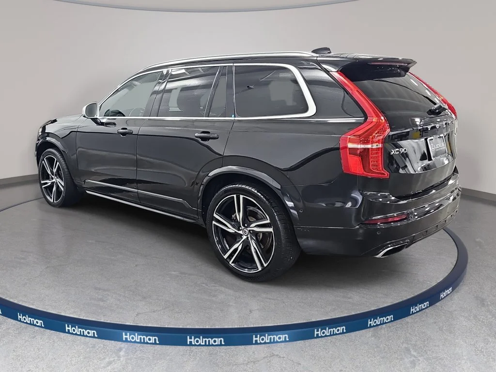 Used 2017 Black Volvo T6 R-Design image 9