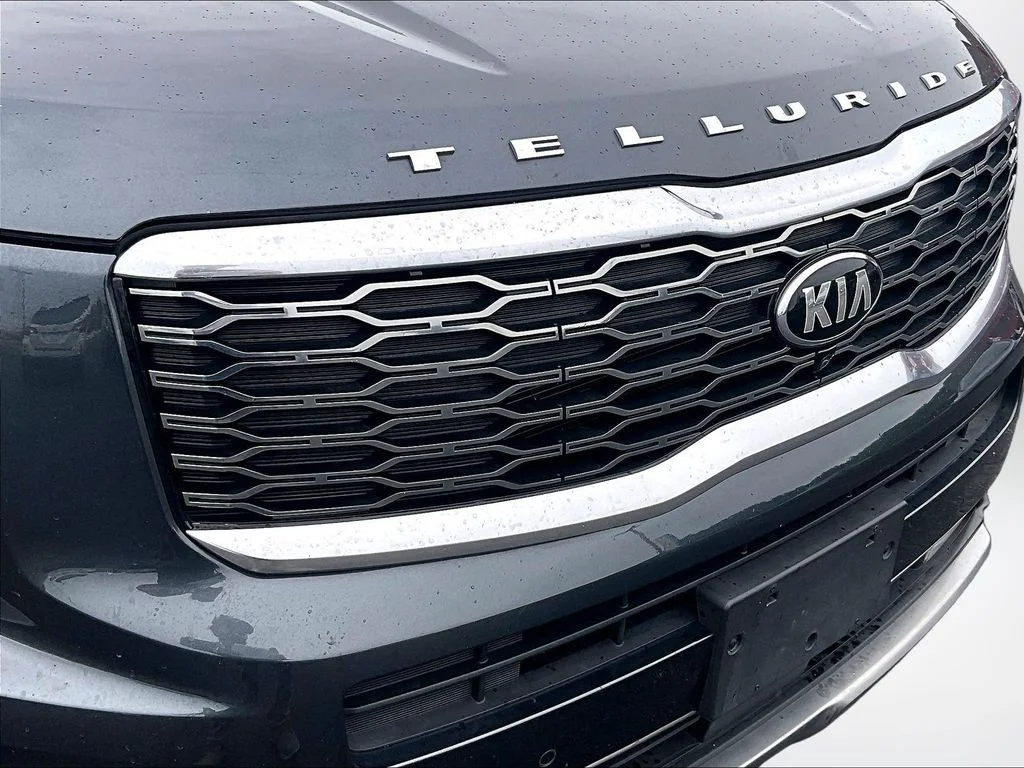 Used 2020 Gray Kia SX image 29