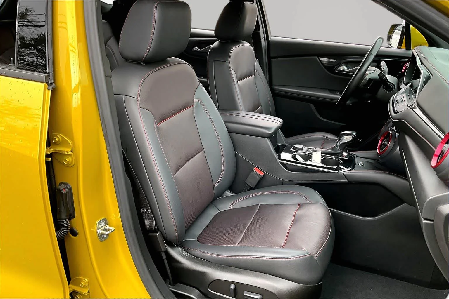 Used 2022 Nitro Yellow Metallic Chevrolet RS image 10
