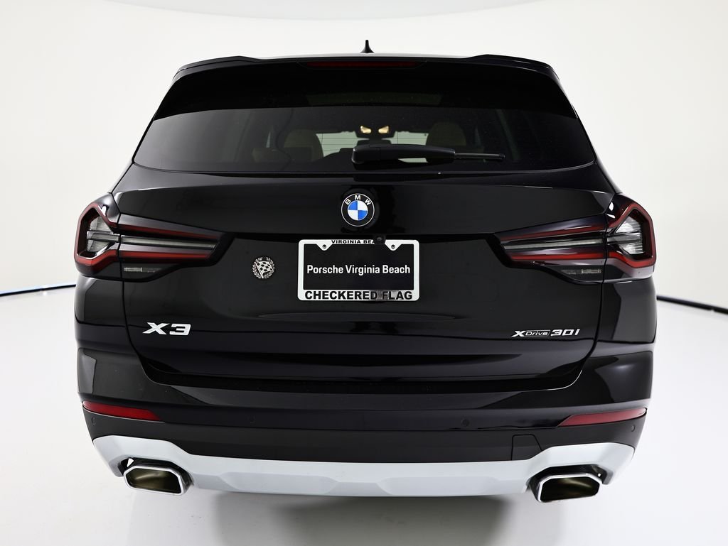 Used 2024 Black BMW xDrive30i image 6
