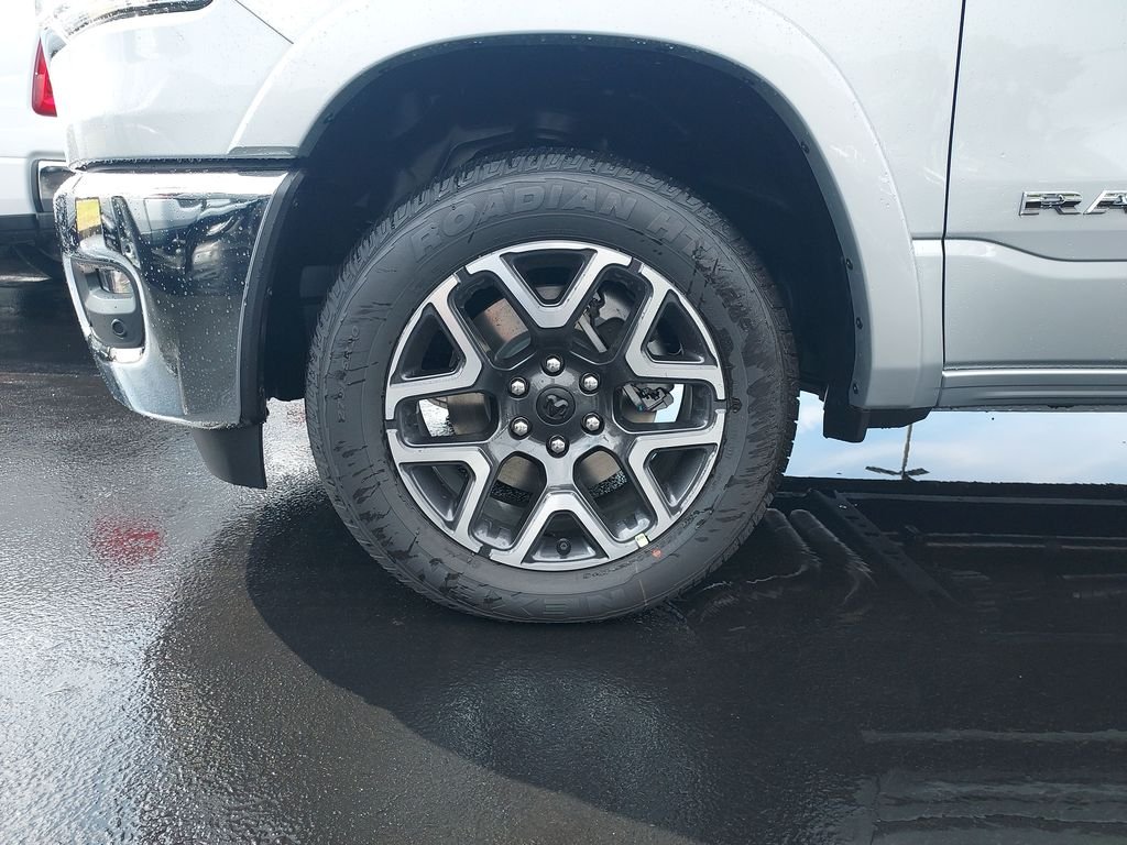 New 2027 Silver Ram Laramie image 10