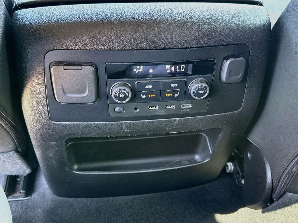 Used 2019 Black Chevrolet Premier image 28