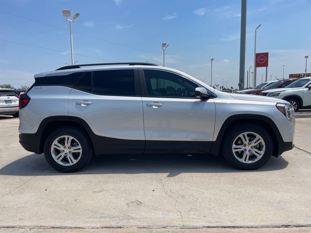 Used 2022 Silver GMC SLE image 6