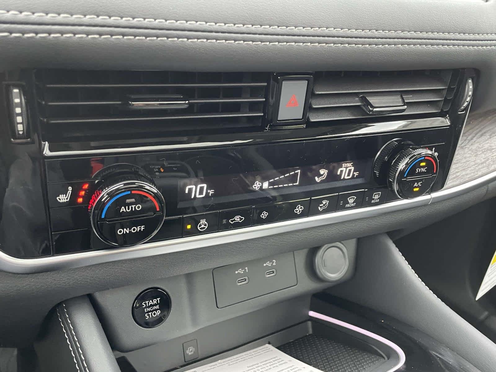 New 2026 Everest White Pearl/Super Black Nissan Platinum image 26