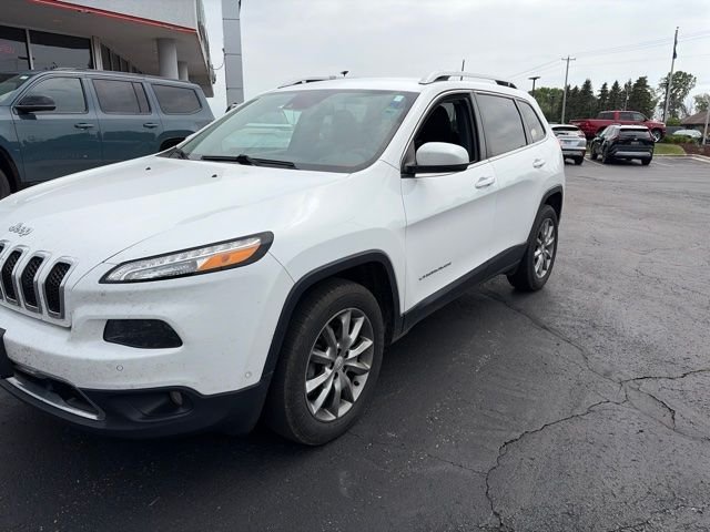 Used 2017 Bright White Clearcoat Jeep Limited image 9