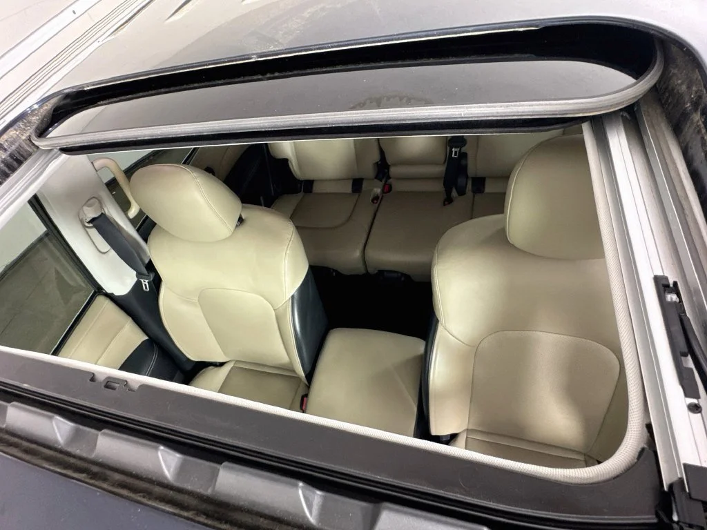 Used 2023 Blue INFINITI Premium Select image 27