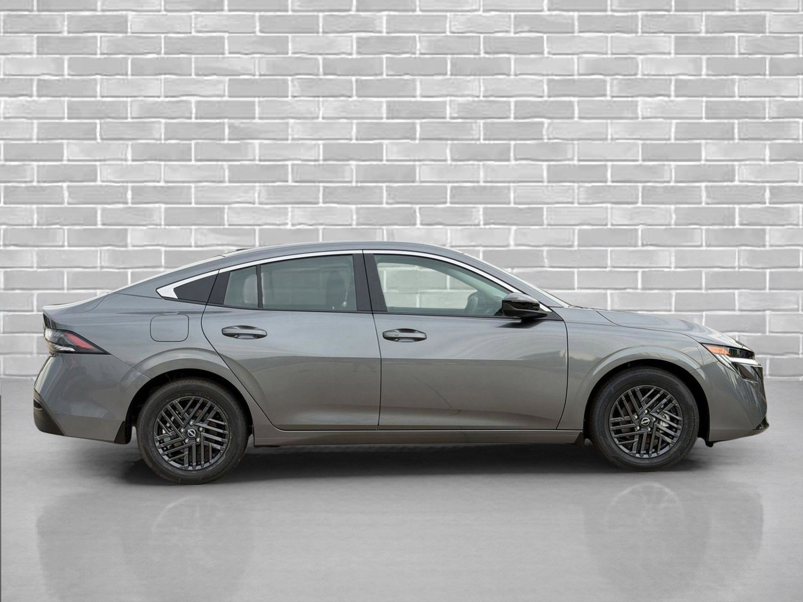 New 2027 Gun Metallic Nissan SV image 4