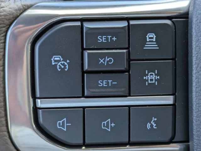 New 2026 White Ford King Ranch image 25